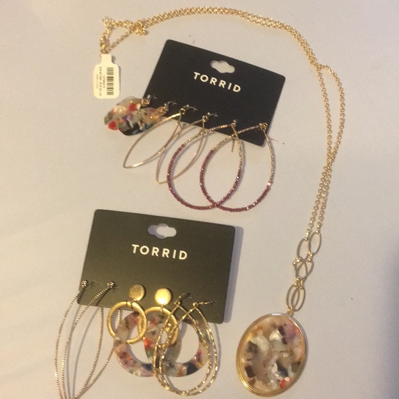 torrid Jewelry - Nwt Torrid Jewelry Set earrings and Necklace